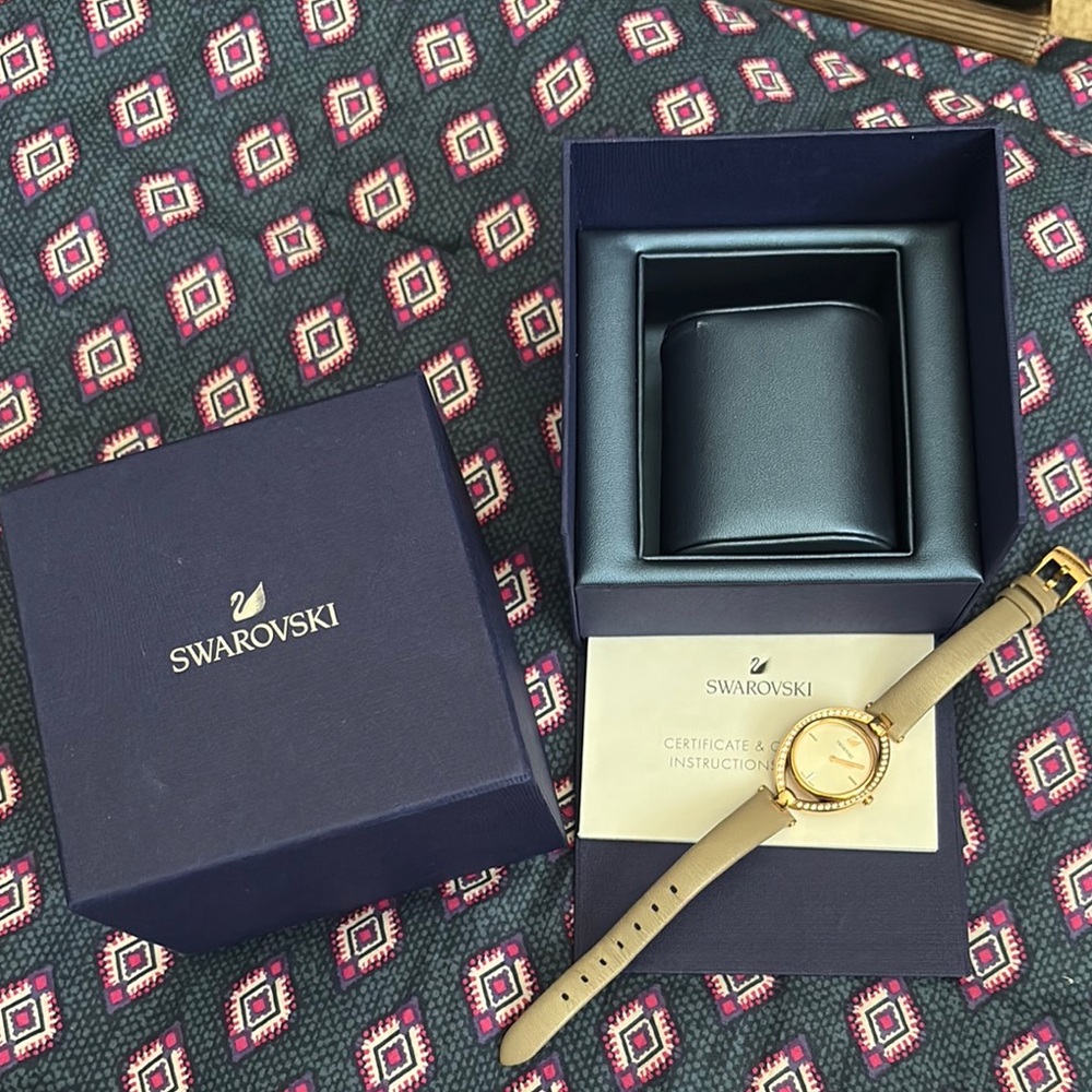 Swarovski Elegant Gold Men's Watch